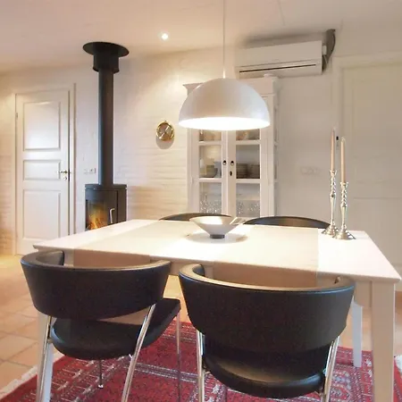 Semesterbostad Laila - 50m From The Sea By Interhome *