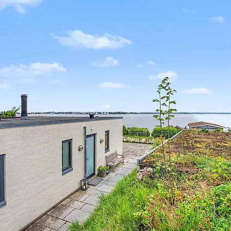 Vakantiehuis Laila - 50m From The Sea By Interhome *